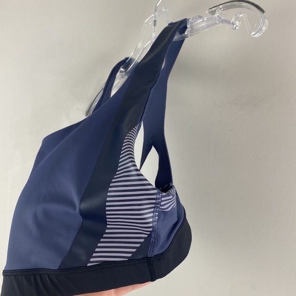 Allyson Felix x Athleta Collab Ultimate Legend Sports Bra Size Large - Picture 6 of 13